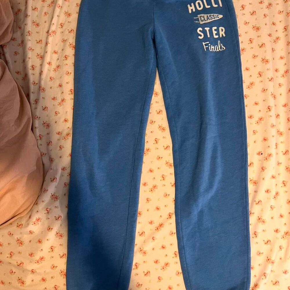 Hollister-co Women's Blue Joggers-tracksuits